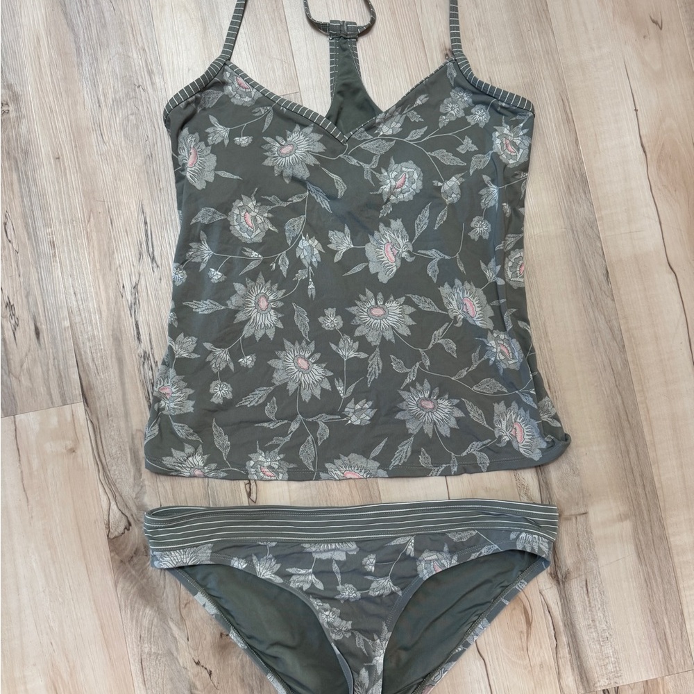 Carve Designs Sage Green Tankini Set Women’s XL